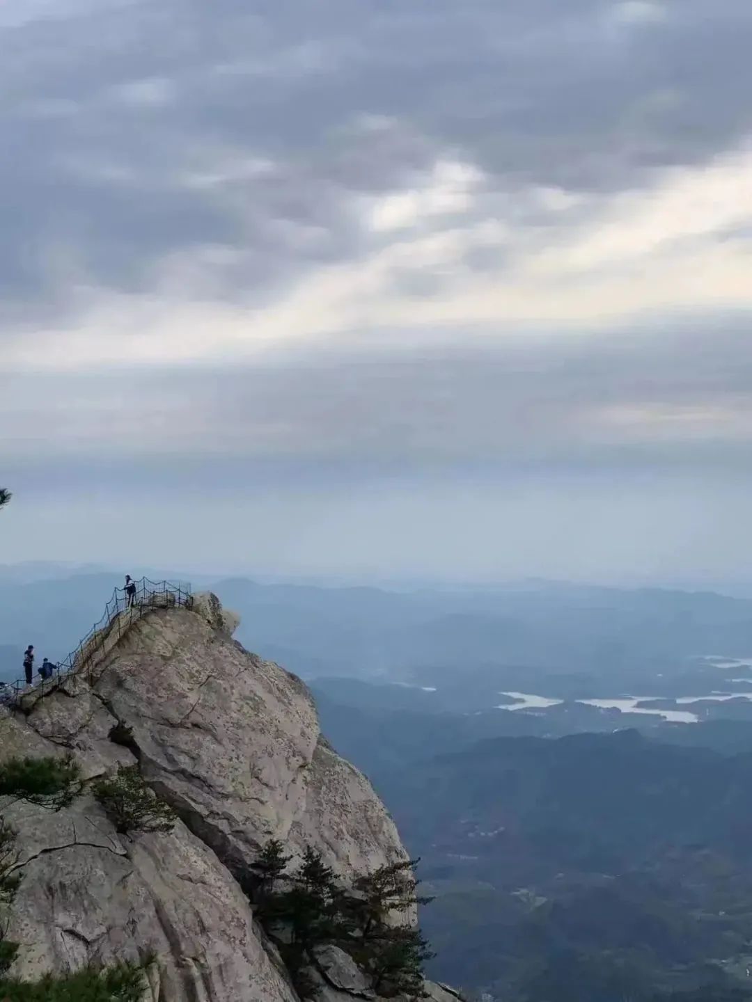 1681977239854743.jpg 9.jpg