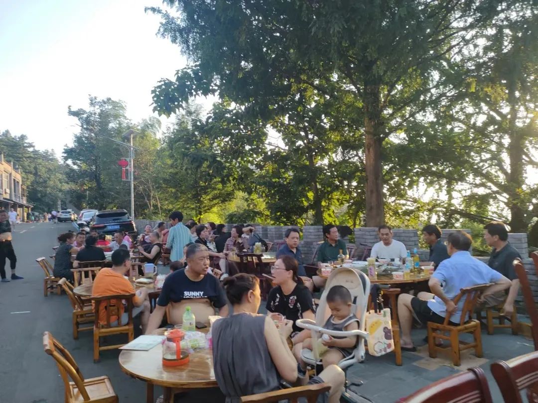 1691210086609216.jpg 14.jpg